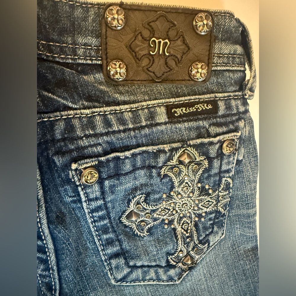 Y2K Miss Me Jeans women’s size 12
Skinny STYLE N0:JK5400S2